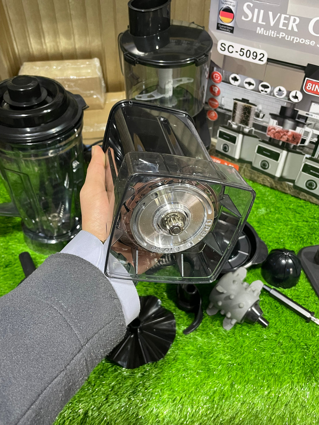 Silver Crest 8-in-1 Kitchen Machine – Juicer, Blender & Grinder with 3L Jar