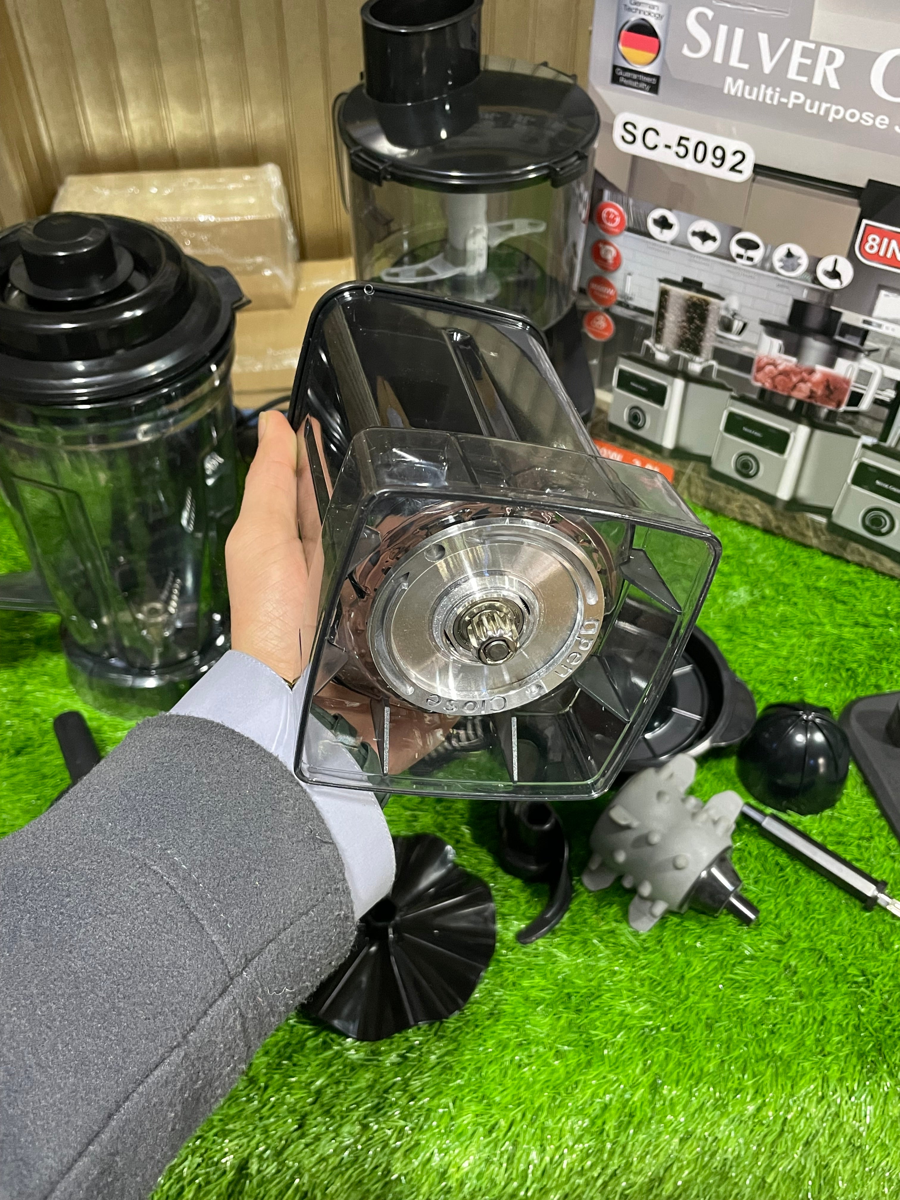 Silver Crest 8-in-1 Kitchen Machine – Juicer, Blender & Grinder with 3L Jar