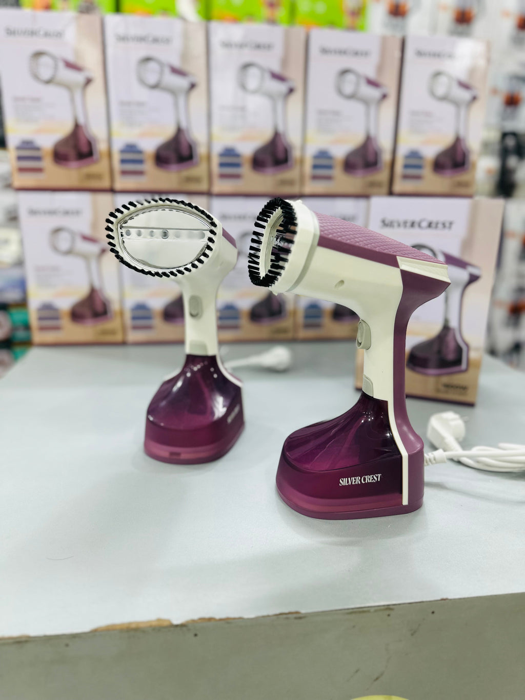 Portable Vertical Steam Iron – Cleans and Disinfects 1600 watts