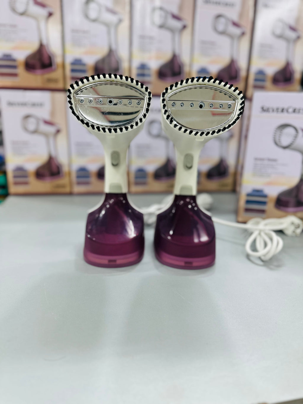 Portable Vertical Steam Iron – Cleans and Disinfects 1600 watts